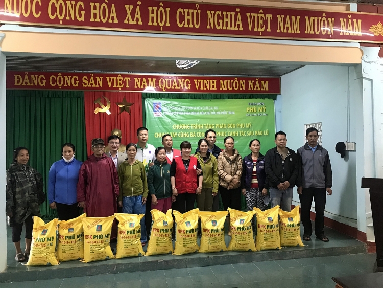 Tuổi 18 PVFCCo: Mùa hoa đẹp nhất! Tuổi 18 PVFCCo: Mùa hoa đẹp nhất!