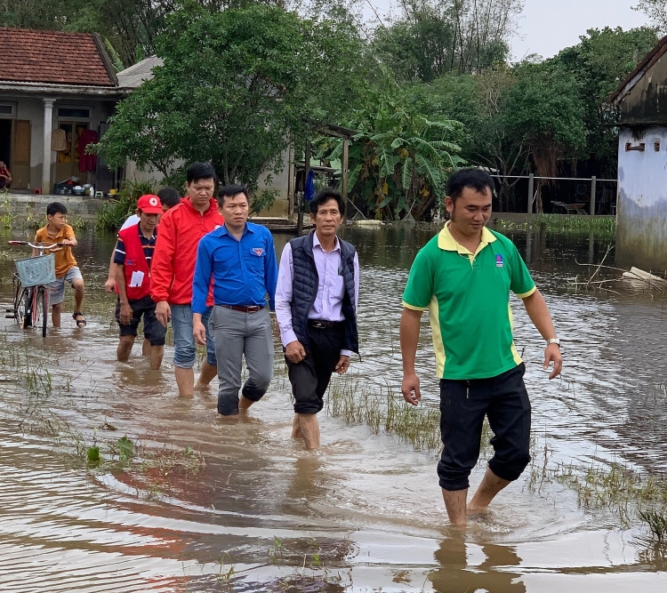 pvfcco khan cap cuu tro dong bao vung lu mien trung